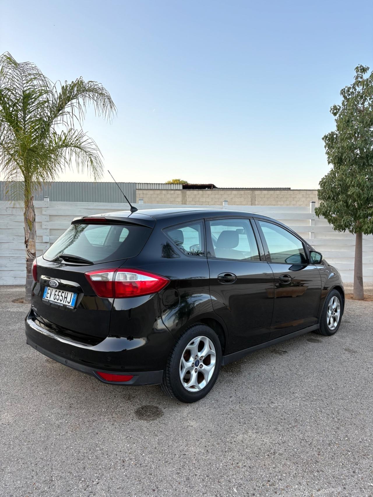 Ford C-Max 1.6 TDCi distribuzione e tagliando appena eseguiti