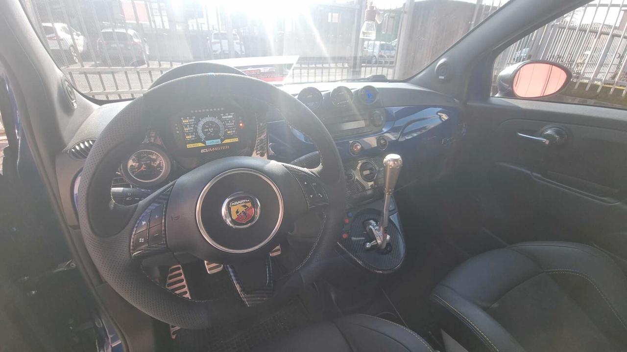 Abarth 500 1.4 Turbo T-Jet essesse