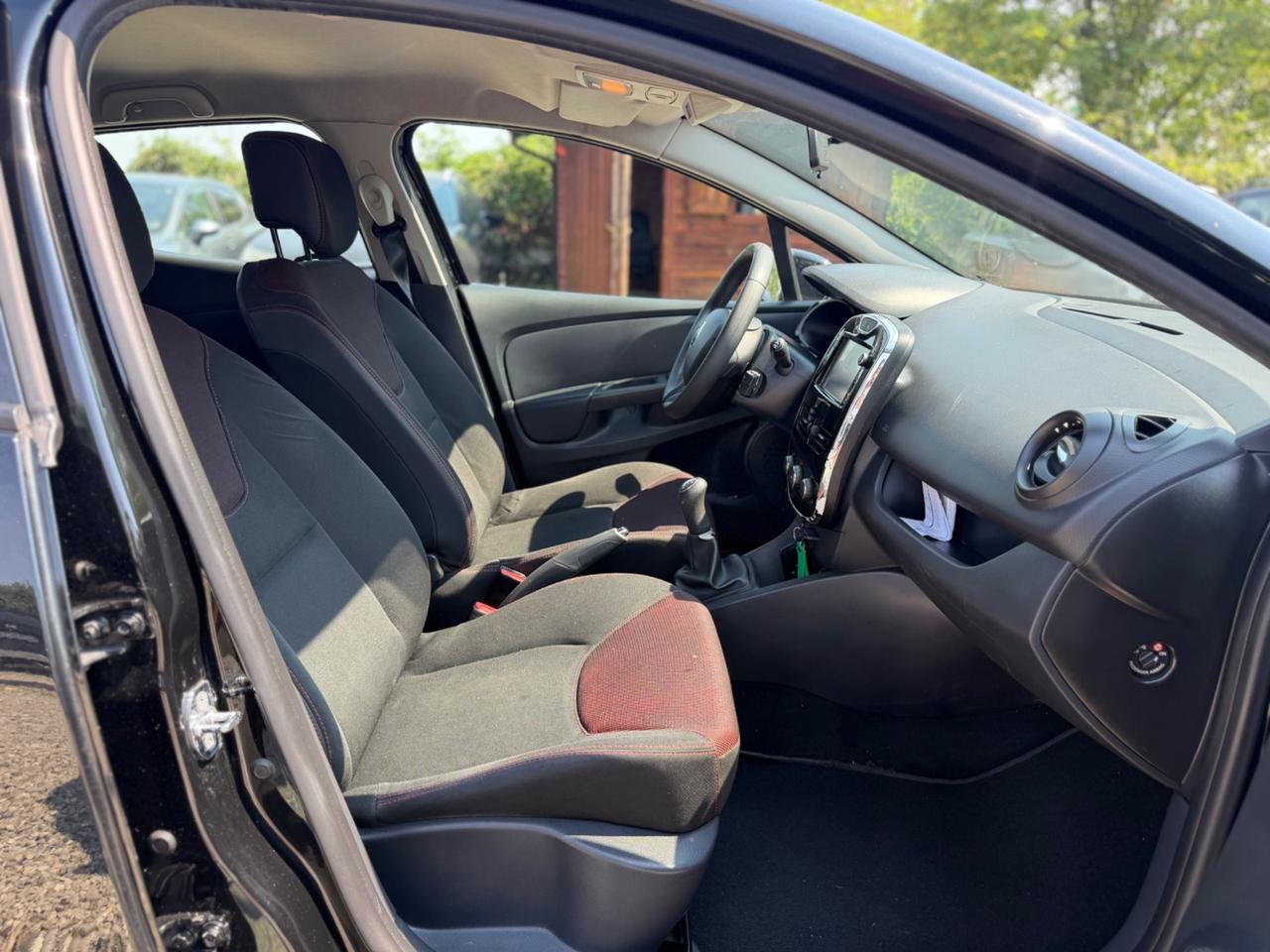 Renault Clio 1.2 75CV GPL NEOPATENTATI
