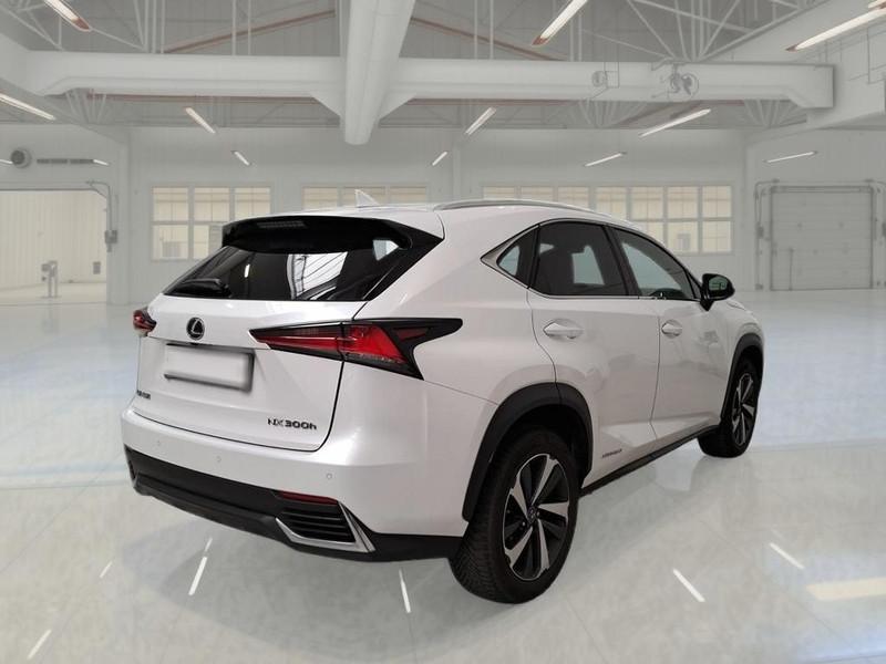 LEXUS NX 300H HYBRID LUXURY 4WD SUV
