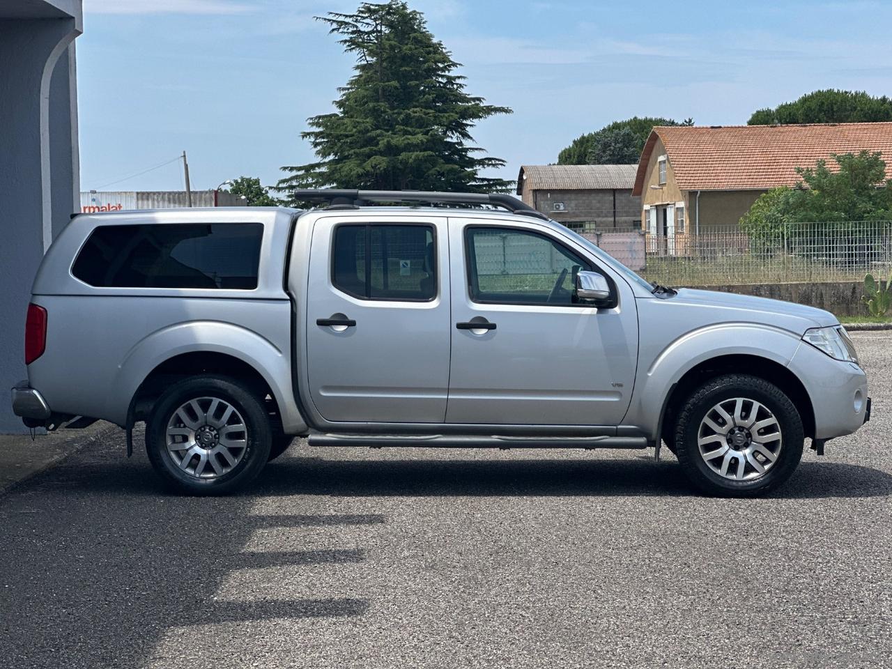 NISSAN Navara 3.0 dCi 4p. Double Cab LE V6