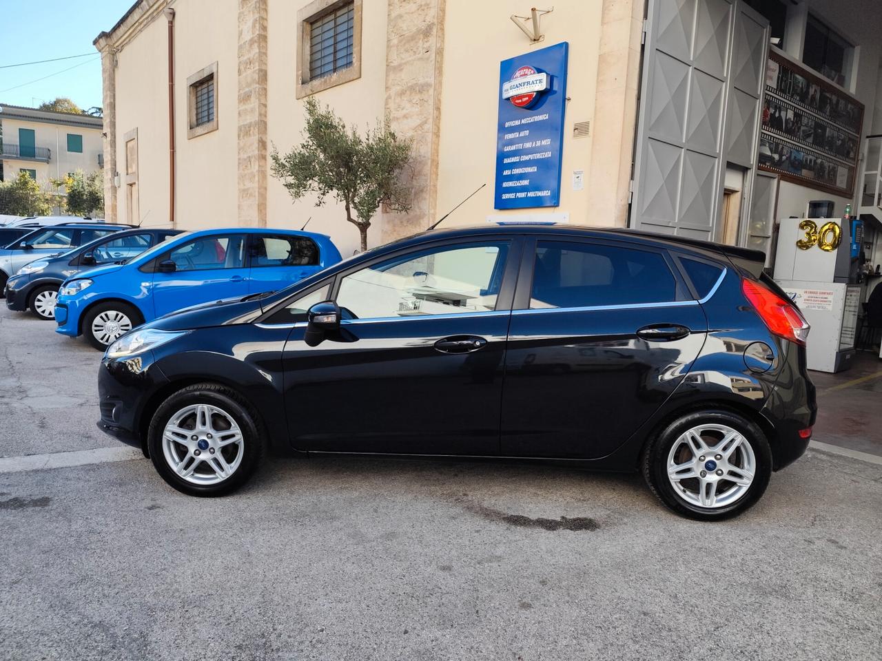 Ford Fiesta 1.5 TDCi 75CV 5 porte Titanium