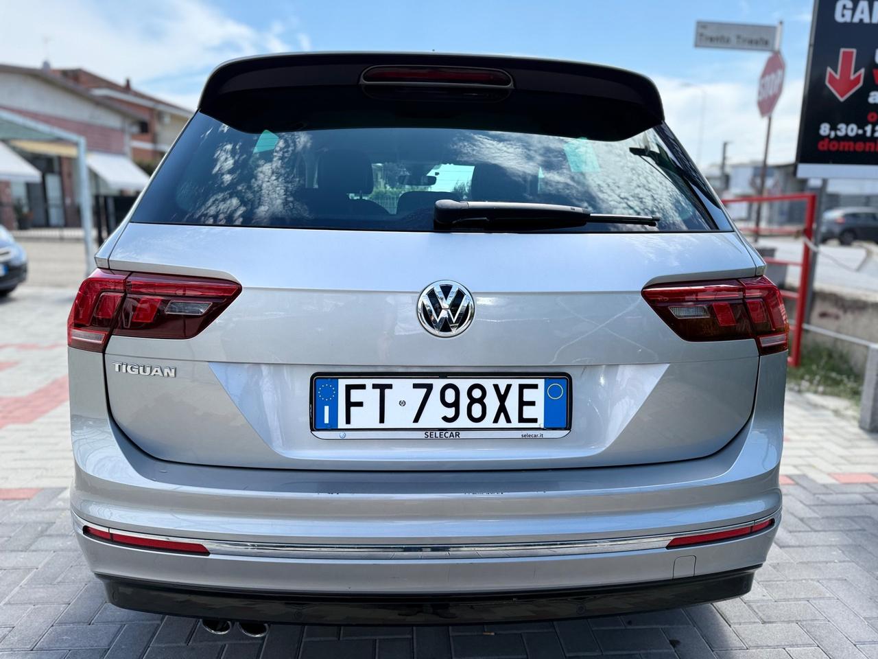 Volkswagen Tiguan 2.0 TDI DSG R-LINE EXTERIOR PACK 150CV DSG