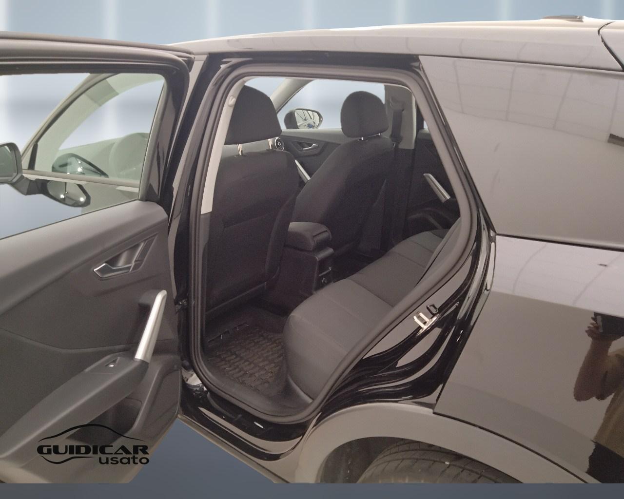 AUDI Q2 I 2021 - Q2 30 2.0 tdi Business