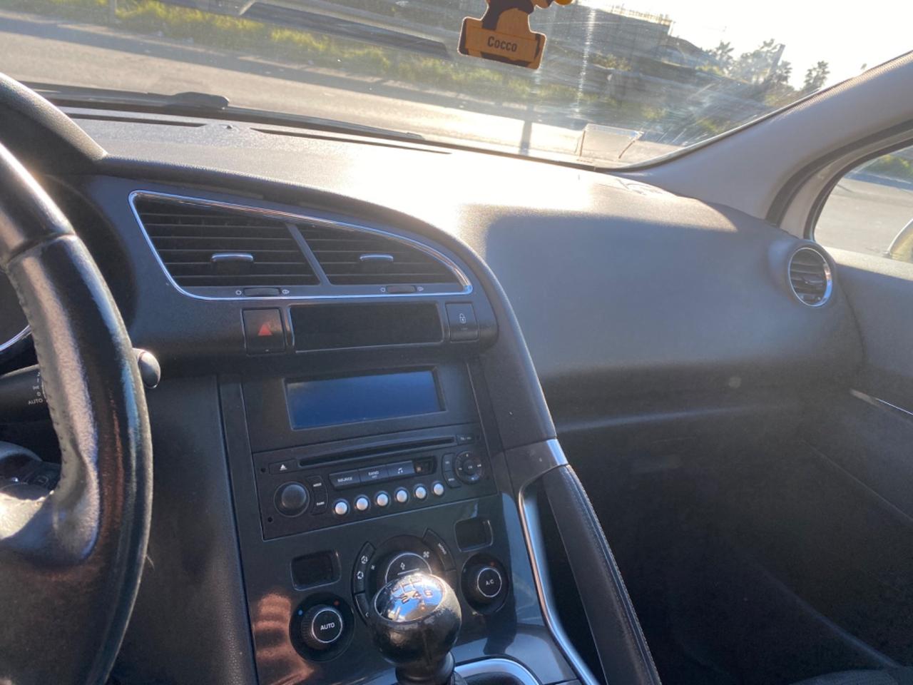 Peugeot 3008 1.6 HDi 112CV Premium