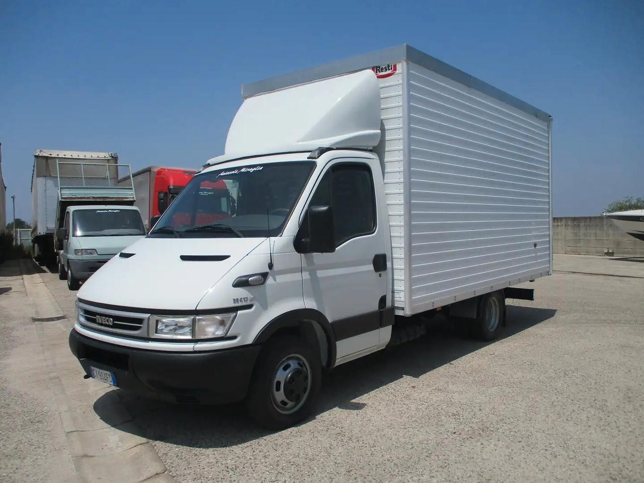 Iveco Daily 35C17 3000 170CV FURGONE LEGA 4.45 M 239000 KM