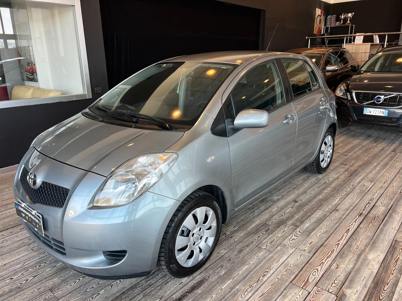 Toyota Yaris 1.0 5 porte/GARANZIA