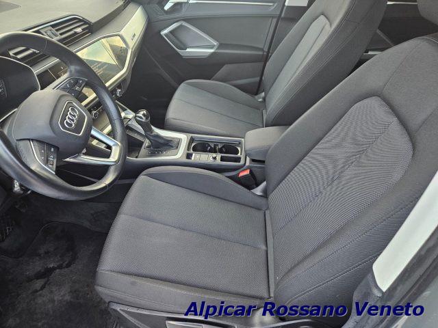 AUDI Q3 45 TFSI quattro S tronic Business sport