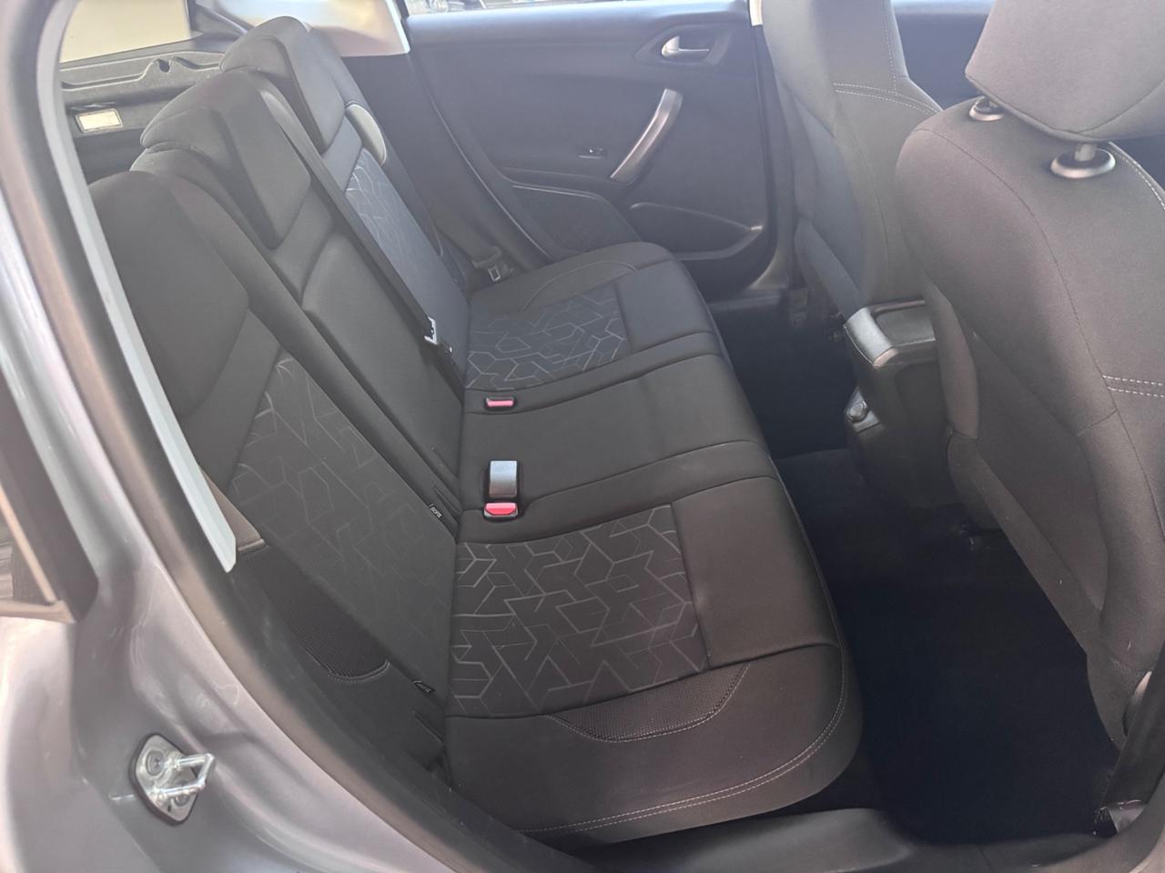 Peugeot 2008 1.6 HDI NEOPATEN GARANZIA 12 MESI