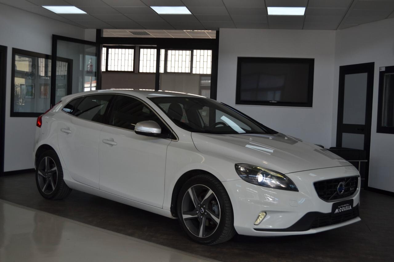 Volvo V40 D2 1.6 R-Design UniPro/Navi/Xenon/Cruse/Pelle