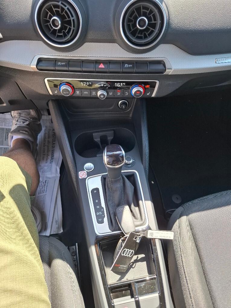 Audi Q2 35 TFSI S tronic Business Advanced