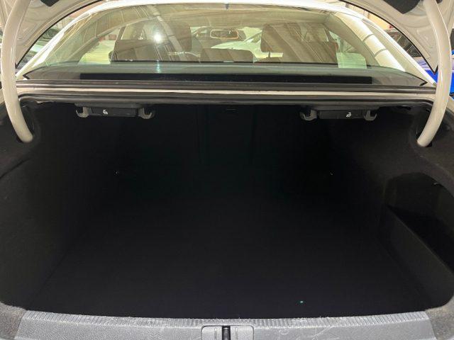 VOLKSWAGEN Passat CC 2.0 TDI 140CV DPF NAVI/PARK/XENON/CERCHI"17