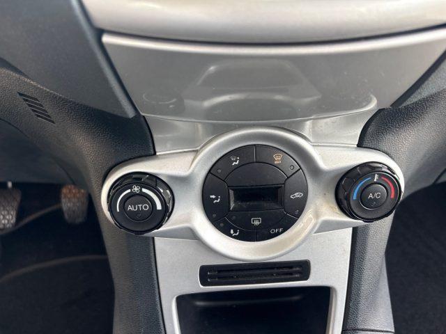 FORD Fiesta 1.2 82 CV 5 porte Titanium OK NEOPATENTATI