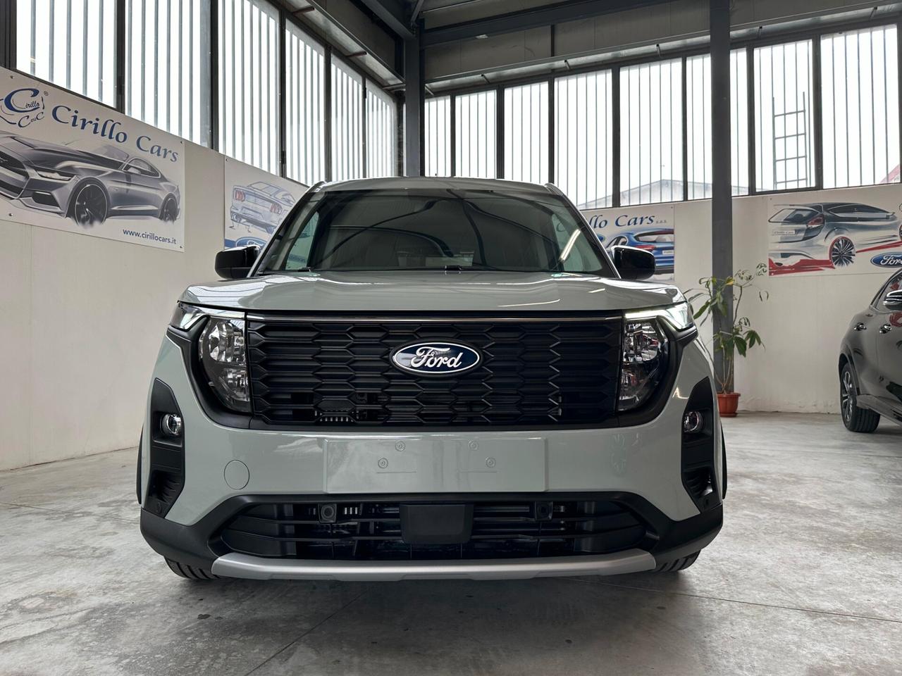 Ford Tourneo Courier 1.0 EcoBoost Active