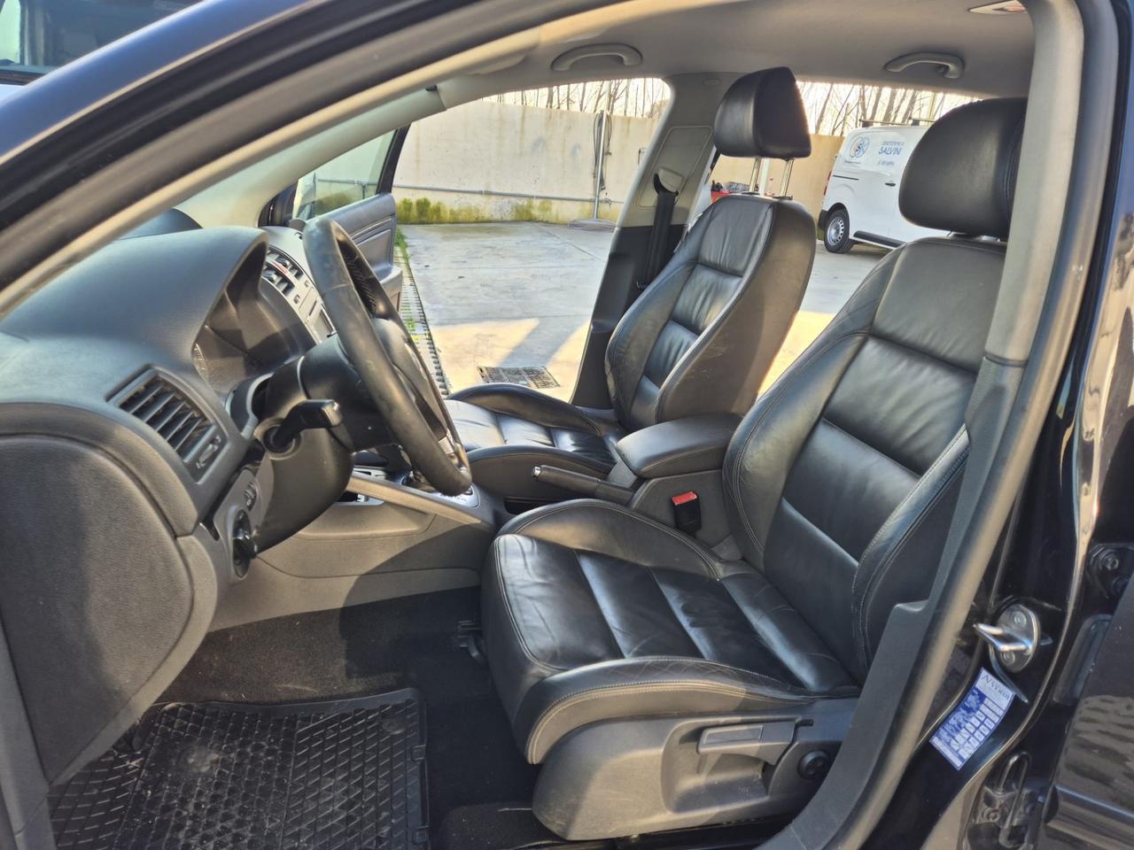 Volkswagen Golf 1.9 TDI DPF 5p. DSG GT Sport