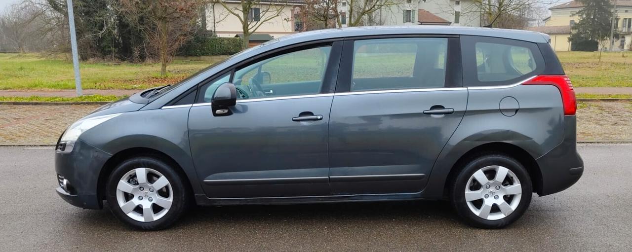 Peugeot 5008 1.6 HDi 110CV Business