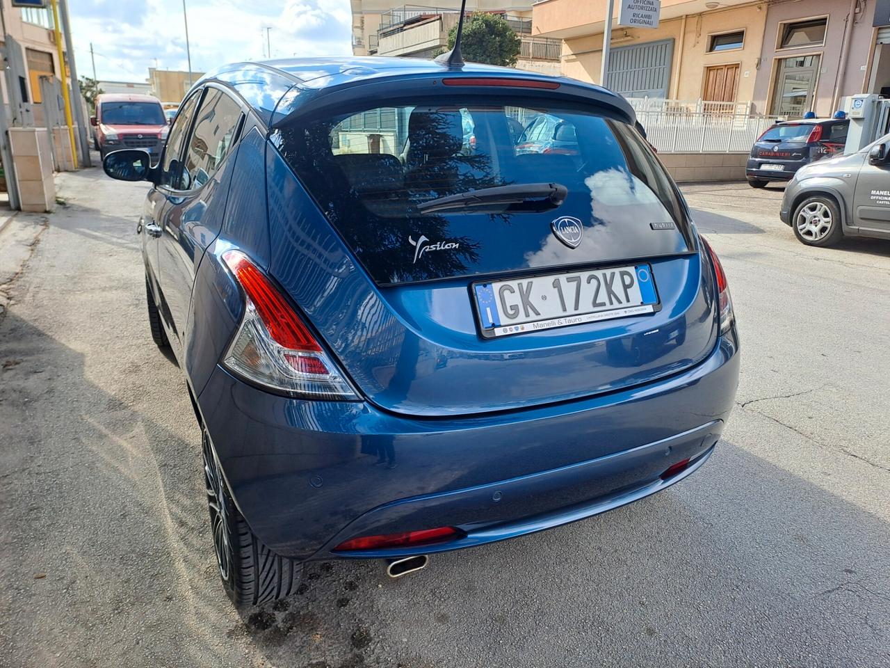 Lancia Ypsilon 1.0 FireFly 5 porte S&S Hybrid Ecochic Gold