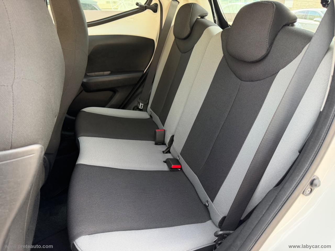 TOYOTA Aygo 1.0 VVT-i 69 CV 5p. x-play