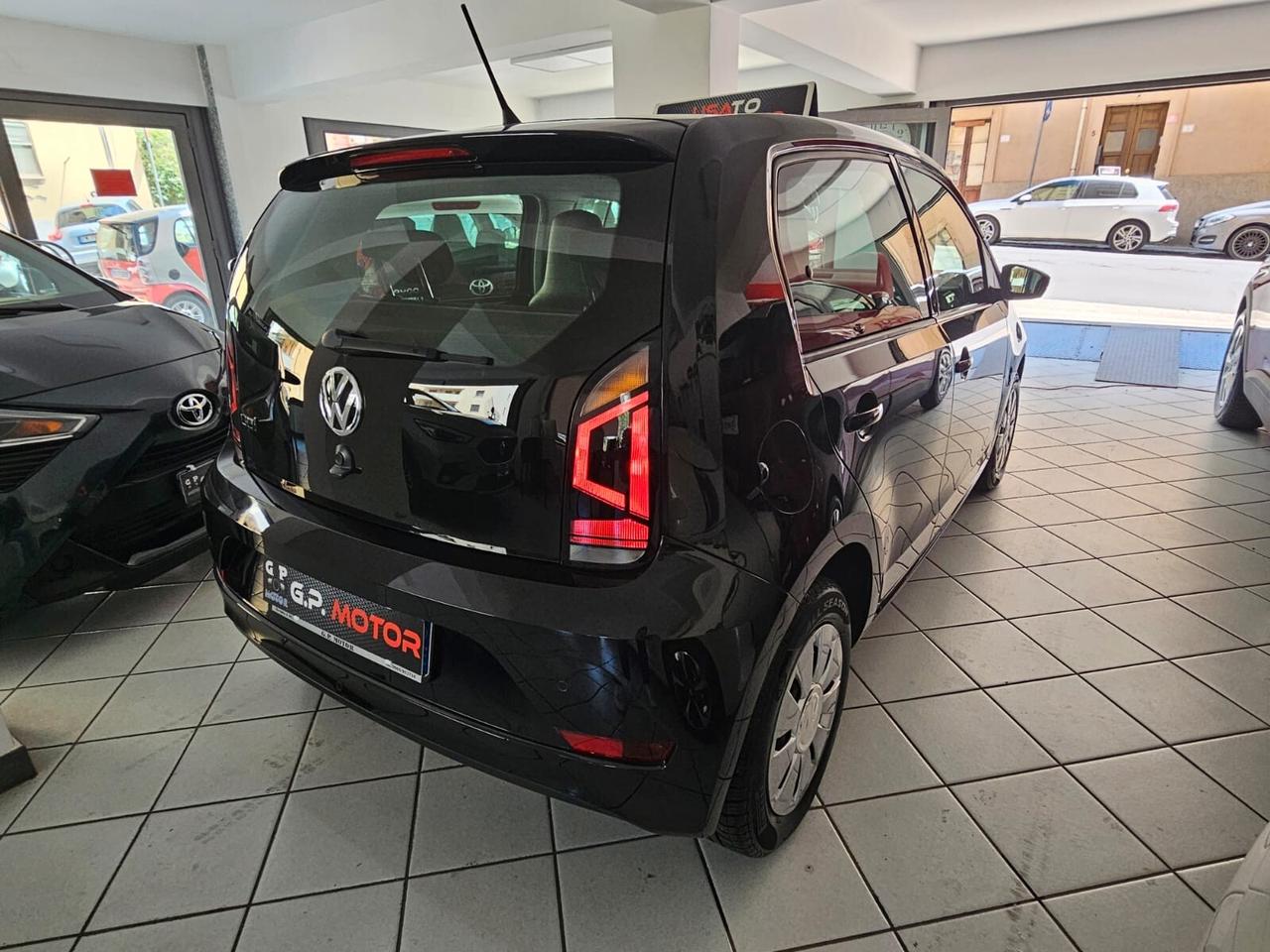 Volkswagen up! 1.0 5p. move up!