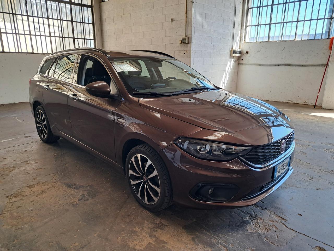 Fiat Tipo 1.6 Mjt S&S SW Lounge