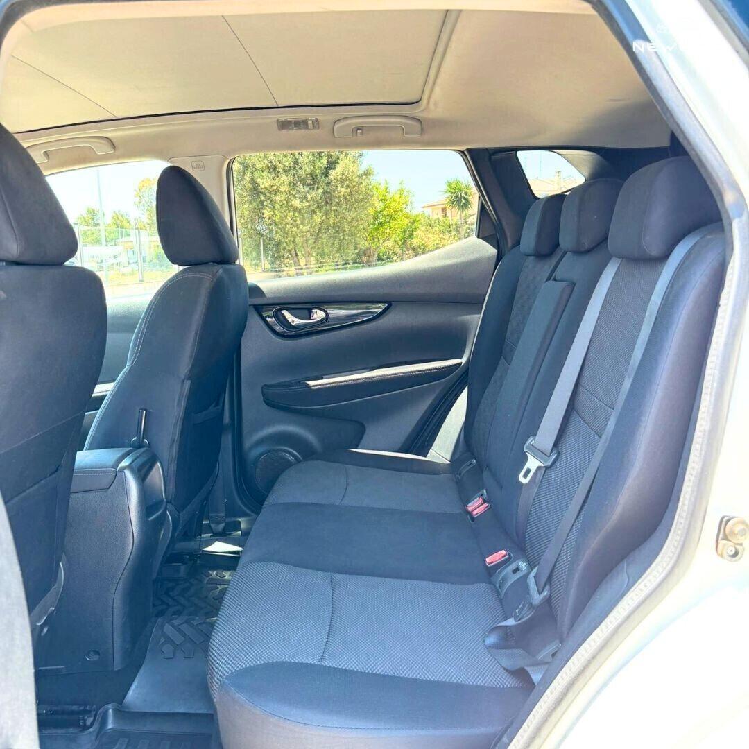 Nissan Qashqai 1.6 dCi 4WD N-Connecta