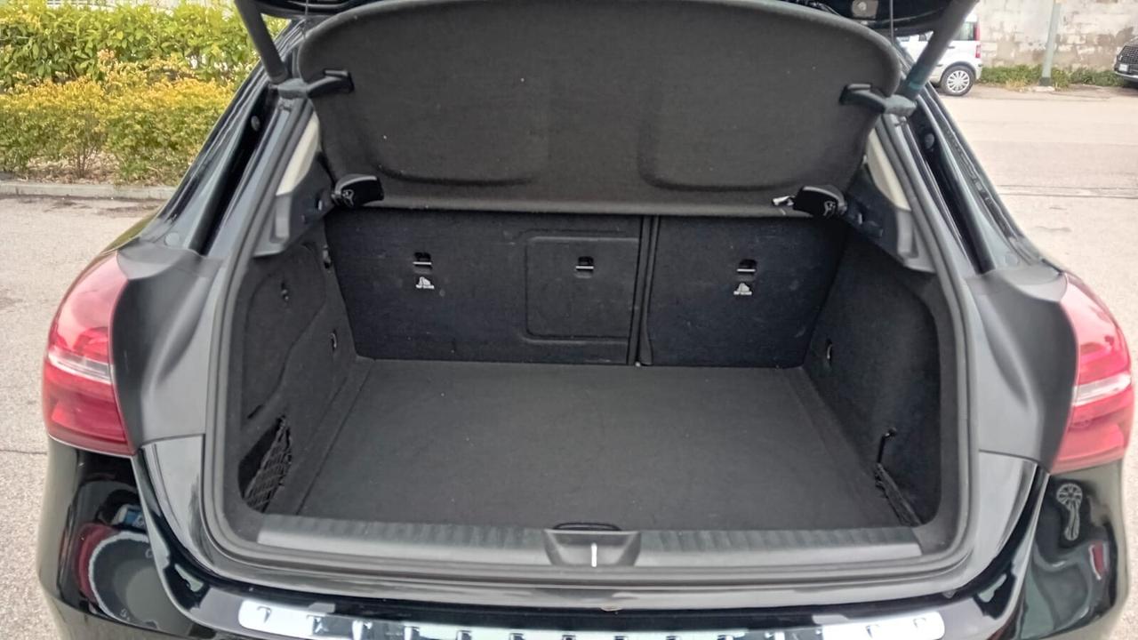 Mercedes-benz GLA 180 Executive