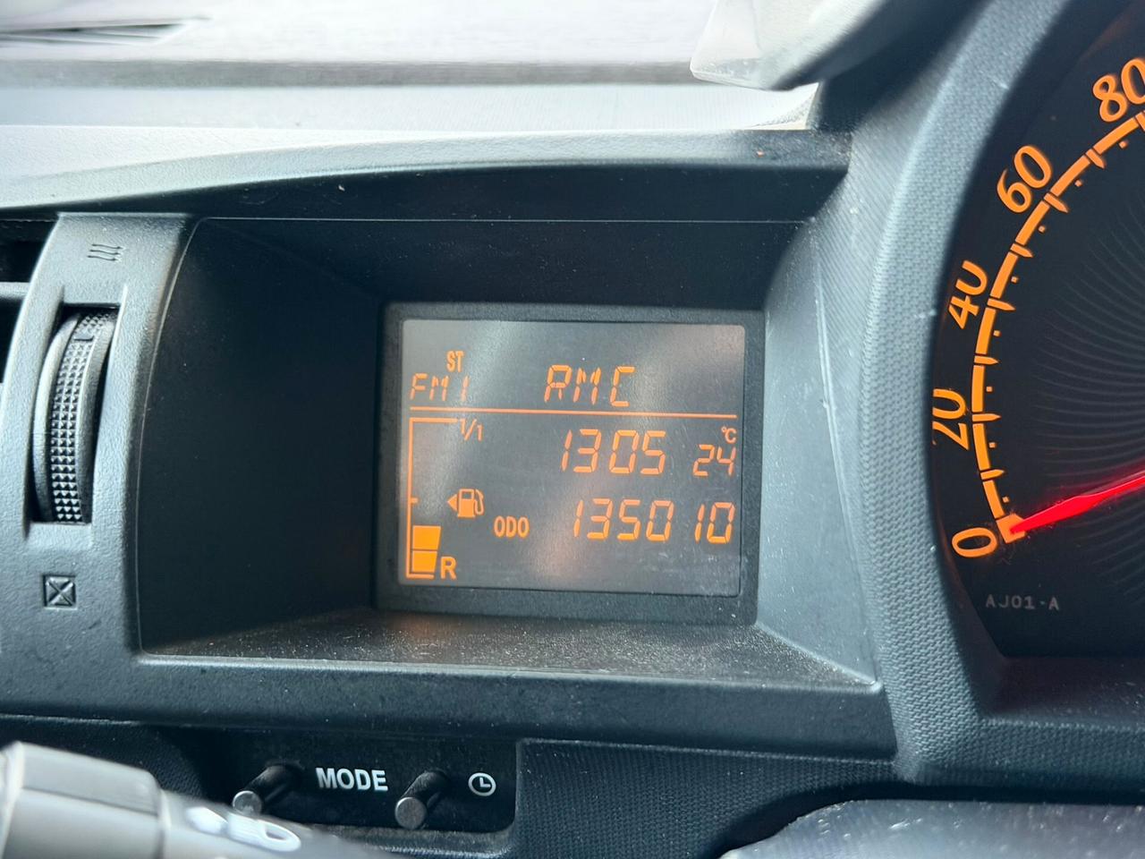 Toyota iQ 1.0 68 Cv Keyless - Cerchi in lega - Comandi