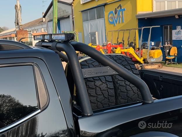 Autocarro NISSAN NAVARA NP300 - UNICO - OMOLOGATO