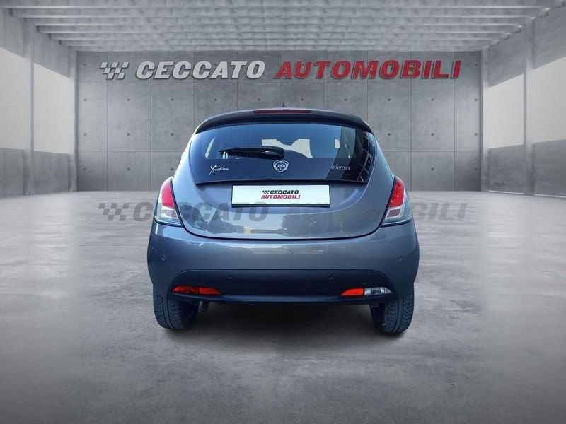 Lancia Ypsilon Ypsilon 1.0 firefly hybrid Silver s&s 70cv