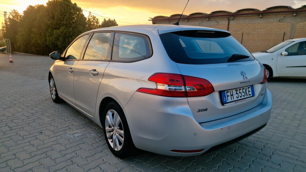 Peugeot 308 BlueHDi 120 S&S SW Business