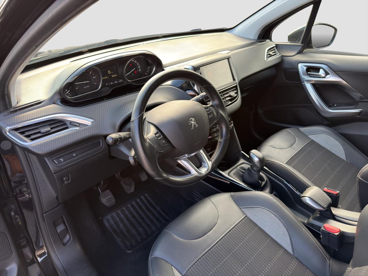 PEUGEOT 2008 PureTech 82 S&S Allure