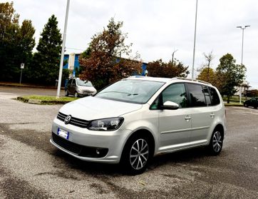 Volkswagen Touran 1.6 TDI DSG Comfortline