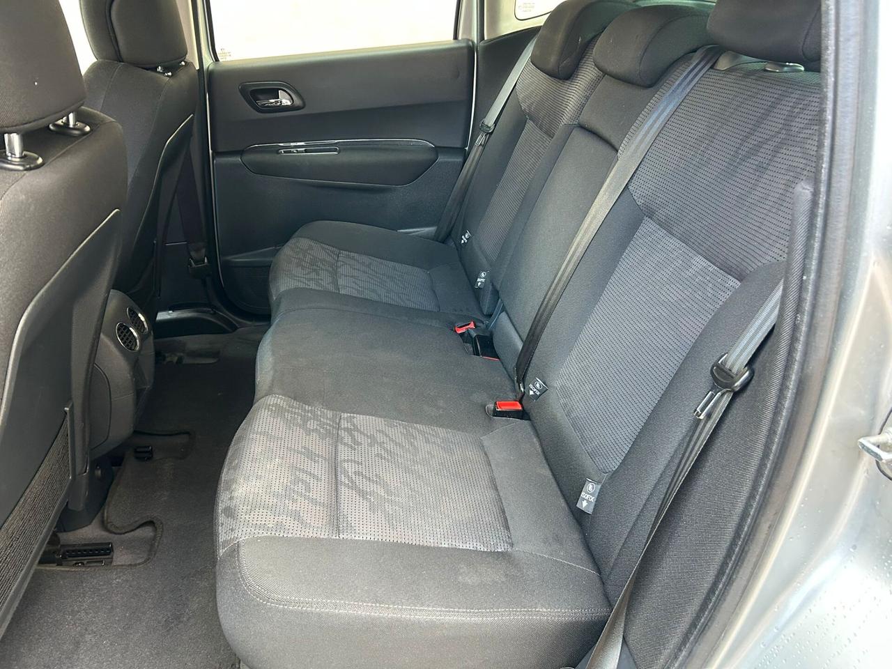 Peugeot 3008 1.6 HDi 110CV Business