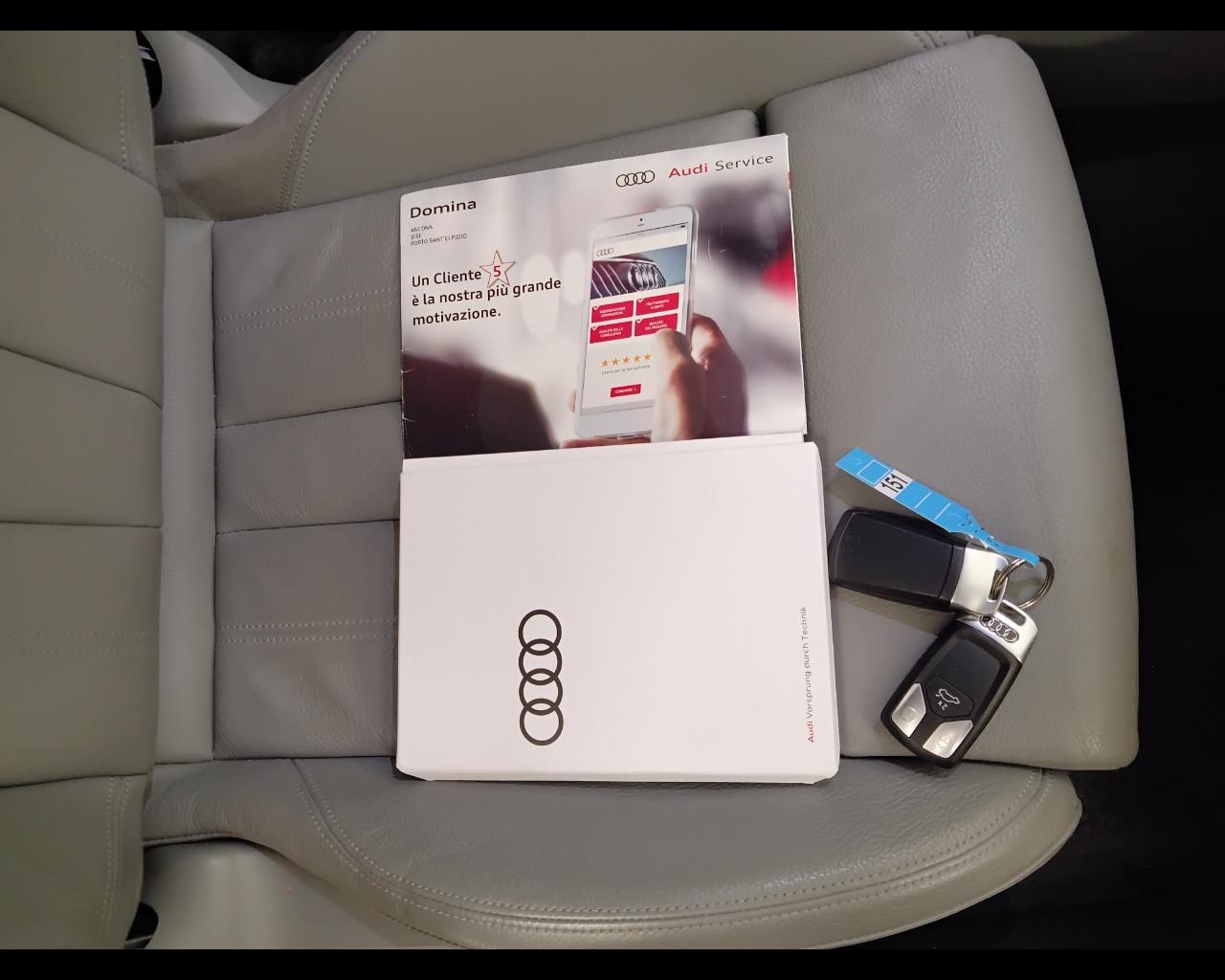 AUDI A4 V 2019 Avant - A4 Avant 40 2.0 g-tron Business Advanced 1