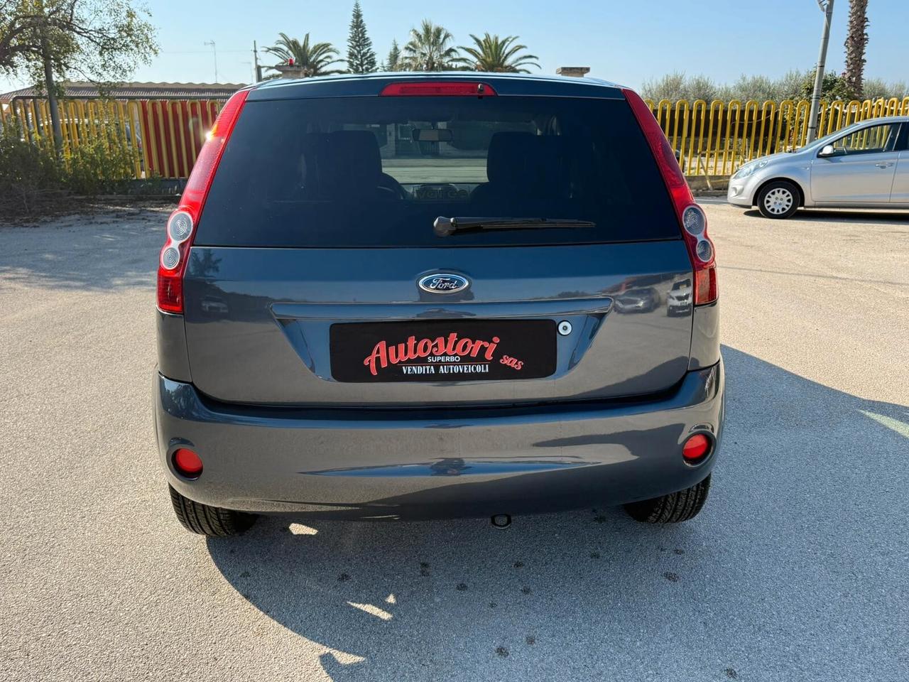 Ford Fiesta 1.4 TDCi 5p. Titanium