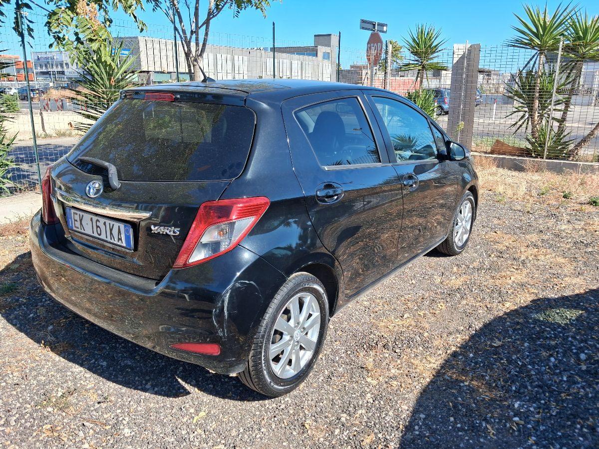 TOYOTA - Yaris - 1.4 D-4D 5p. Active