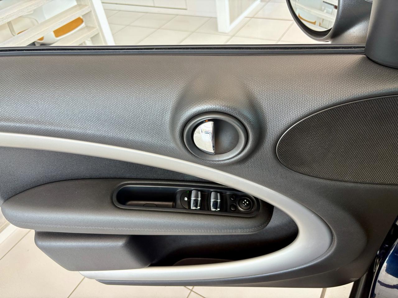Mini 1.6 One D Countryman Neopatentati