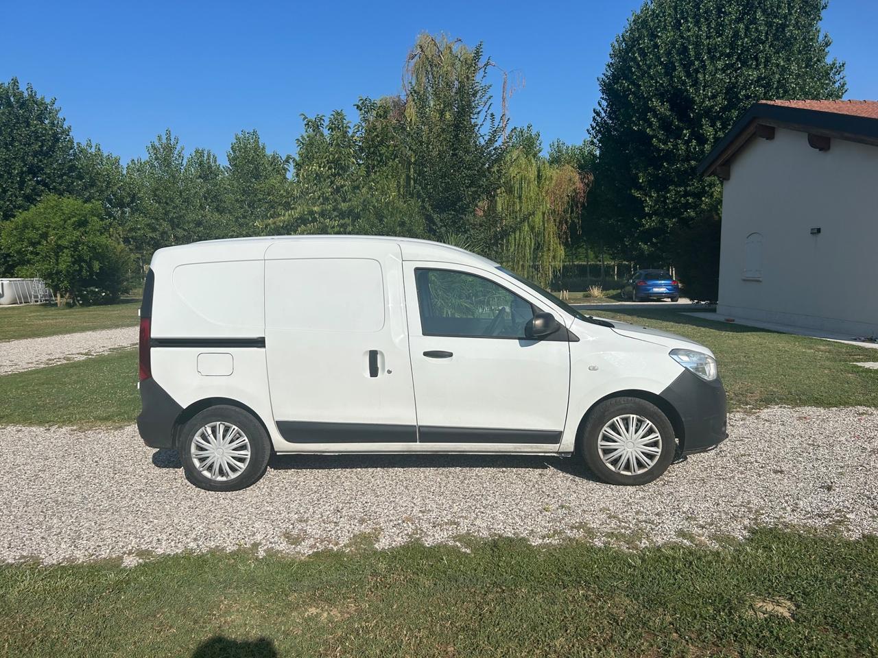 Dacia Dokker Van 1.5 dCi 75 CV – Autocarro N1 – Cinghia Distribuzione Sostituita
