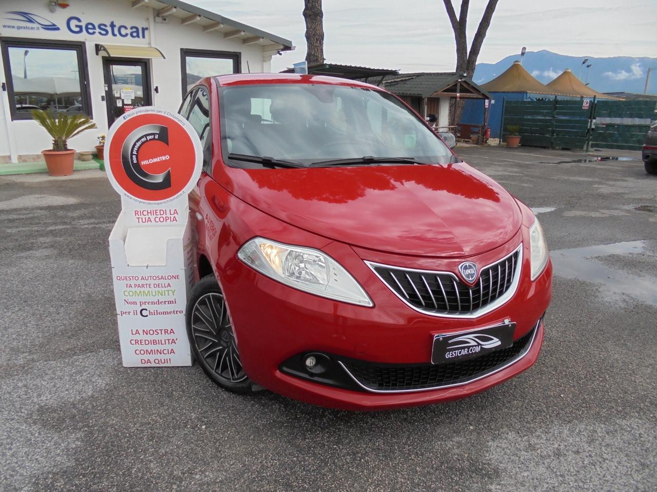 Lancia Ypsilon 1.0 FireFly 5 porte S&S Hybrid Gold