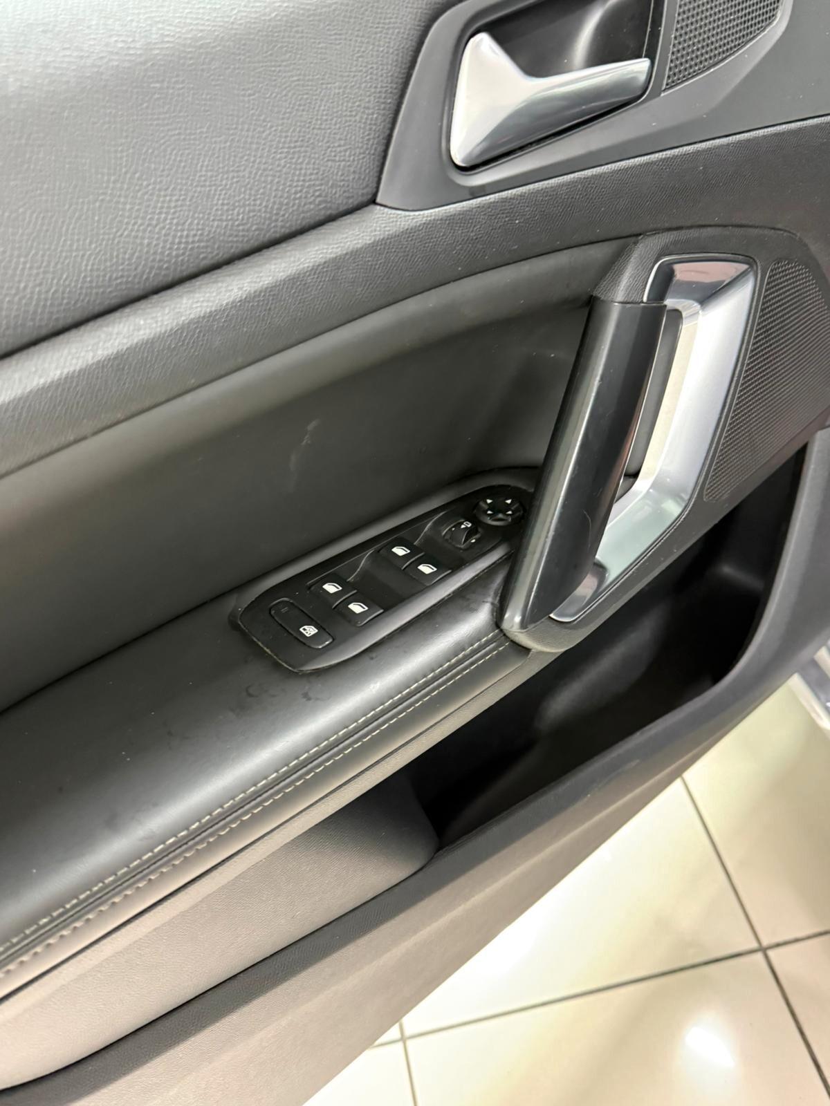 Peugeot 308 BlueHDi 120 S&S EAT6 SW Allure