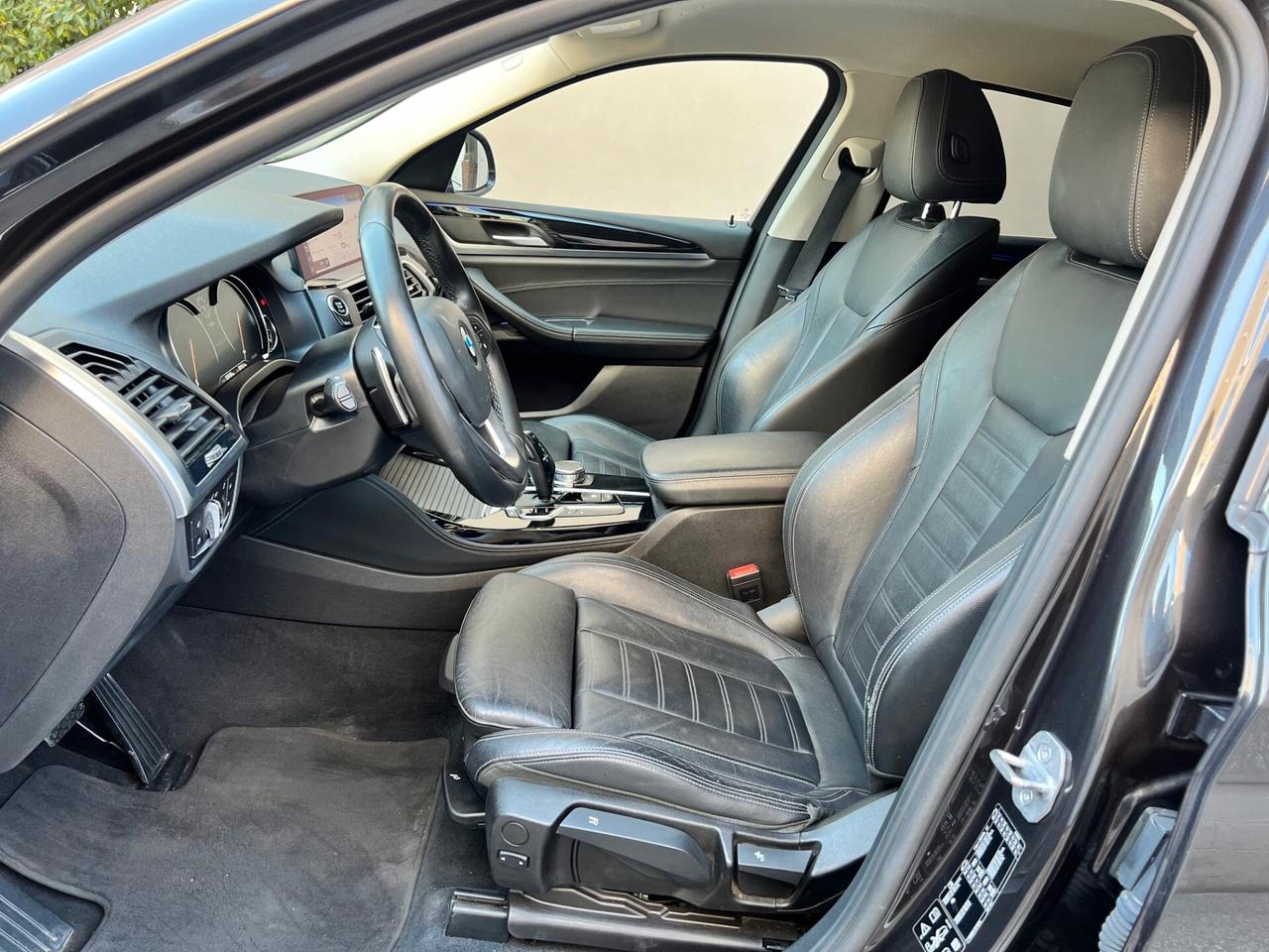 Bmw X4 xdrive20d xLine AUTOM. NAVI/LED/PELLE/19; PERFETTA