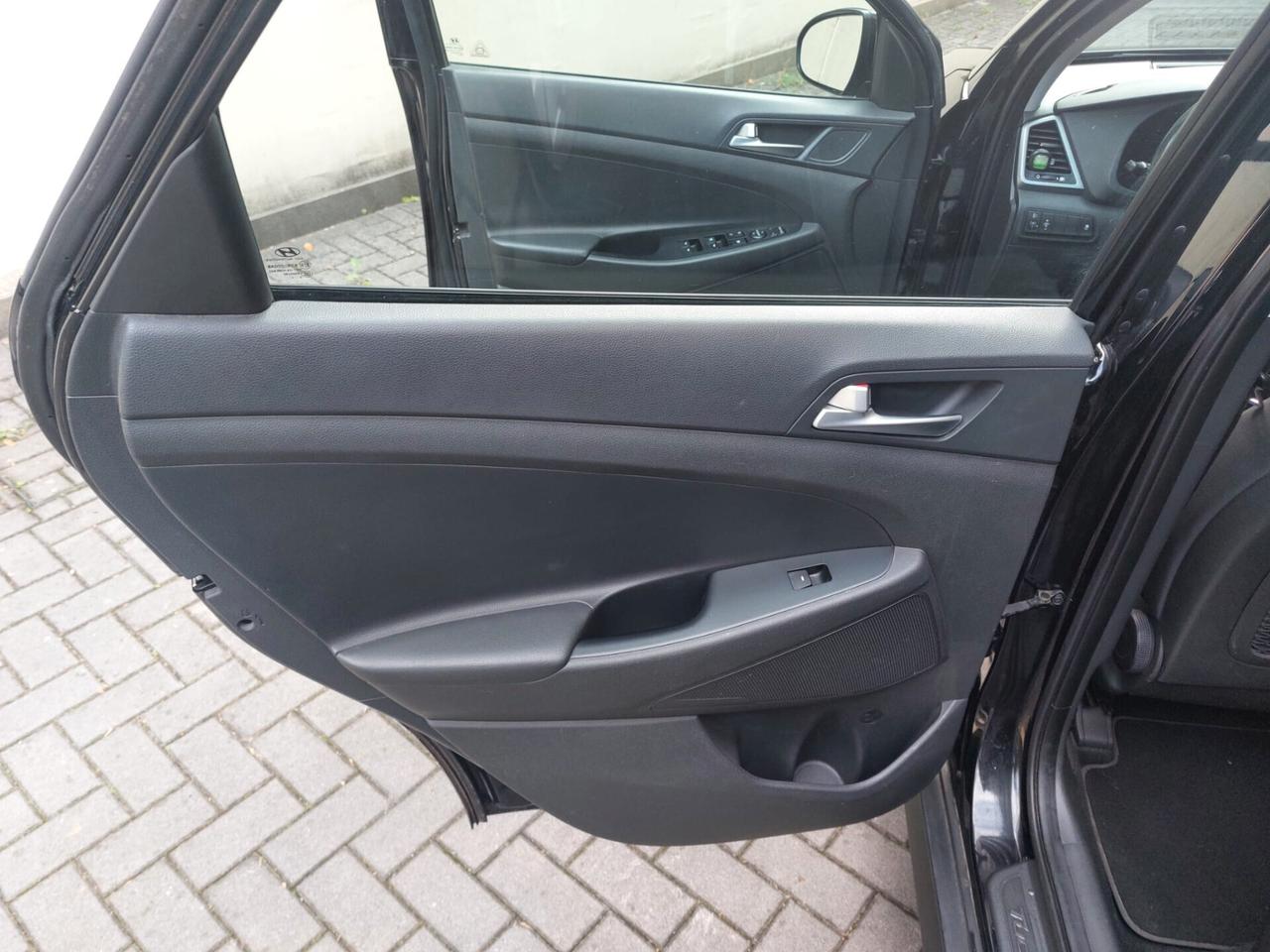 Hyundai Tucson 1.7 crdi Comfort 2wd 115cv Garanzia 12 Mesi
