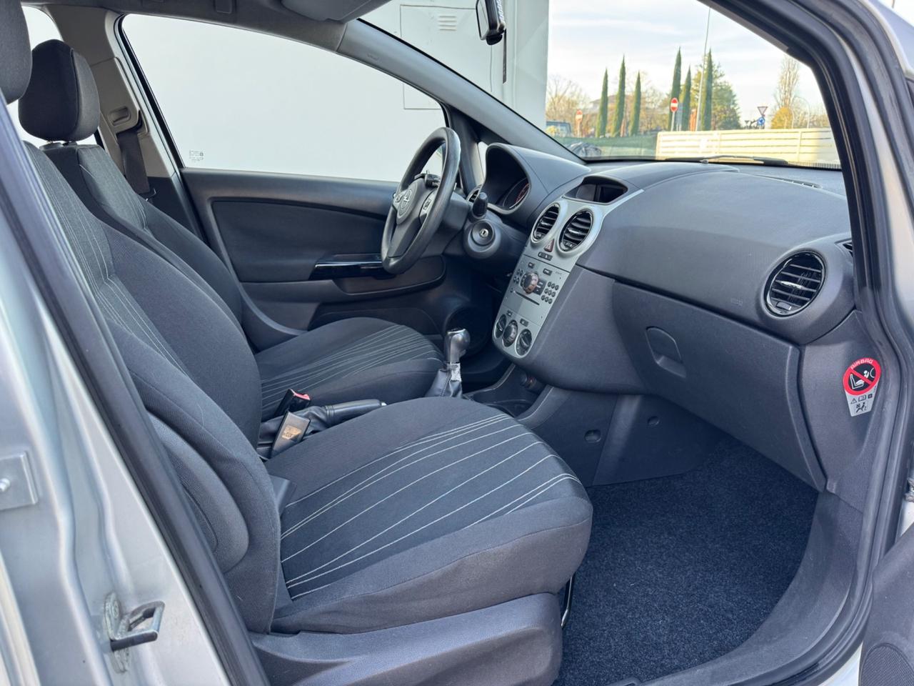 Opel Corsa 1.2 80CV 5 porte GPL-TECH Edition OK NEOPATENTATI