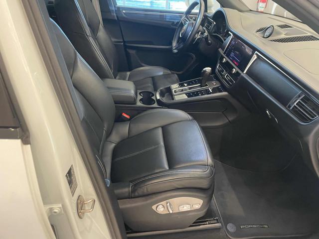 PORSCHE Macan 2.0