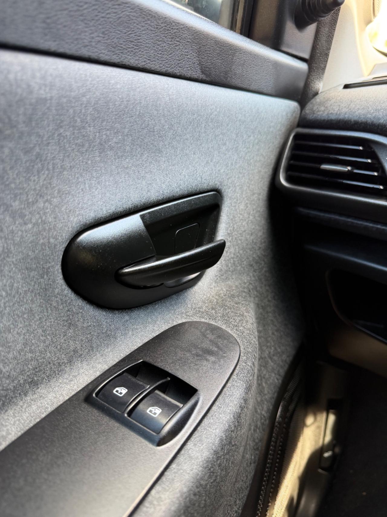 Lancia Ypsilon 1.2 Neopatentati Euro 6