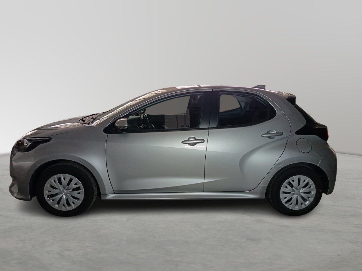 TOYOTA Yaris 4ª serie - Yaris 1.5 Hybrid 5 porte Active AUTOMATICO