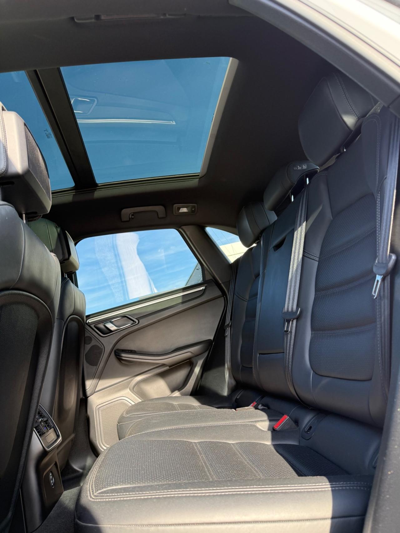 Porsche Macan 2.0 Full optional