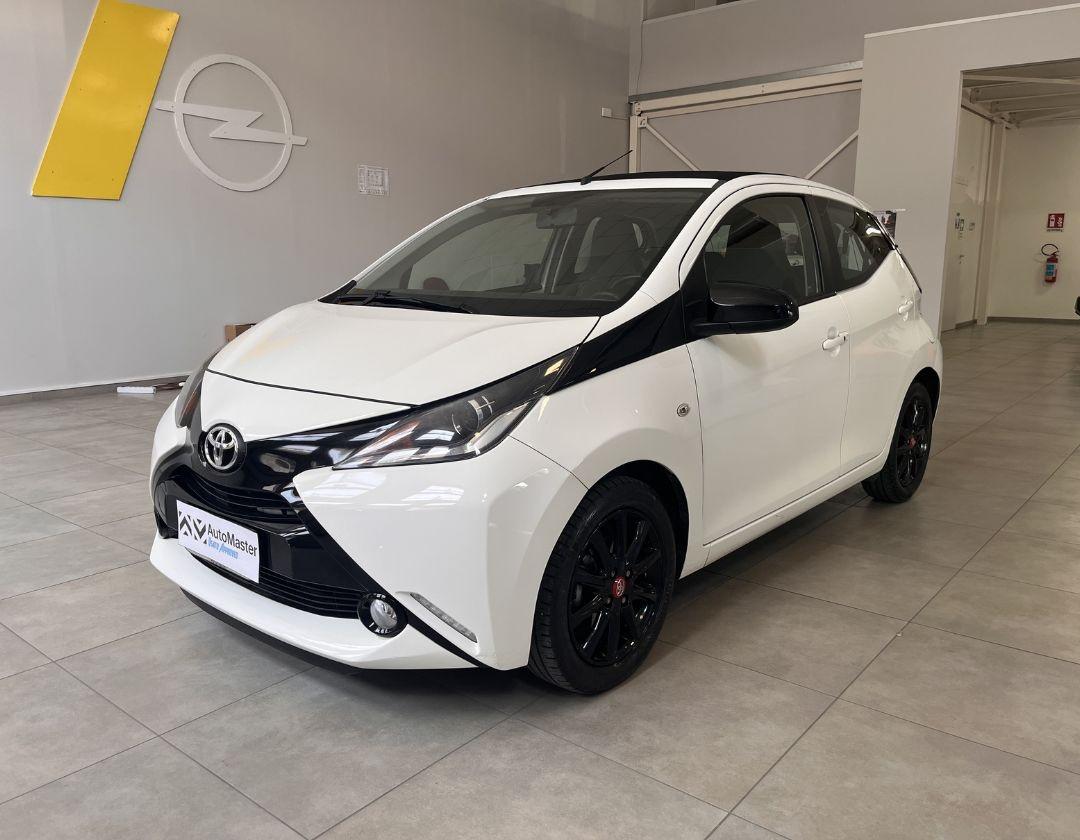 TOYOTA Aygo 2ª serie - Aygo 1.0 VVT-i 69 CV 5 porte x-cool