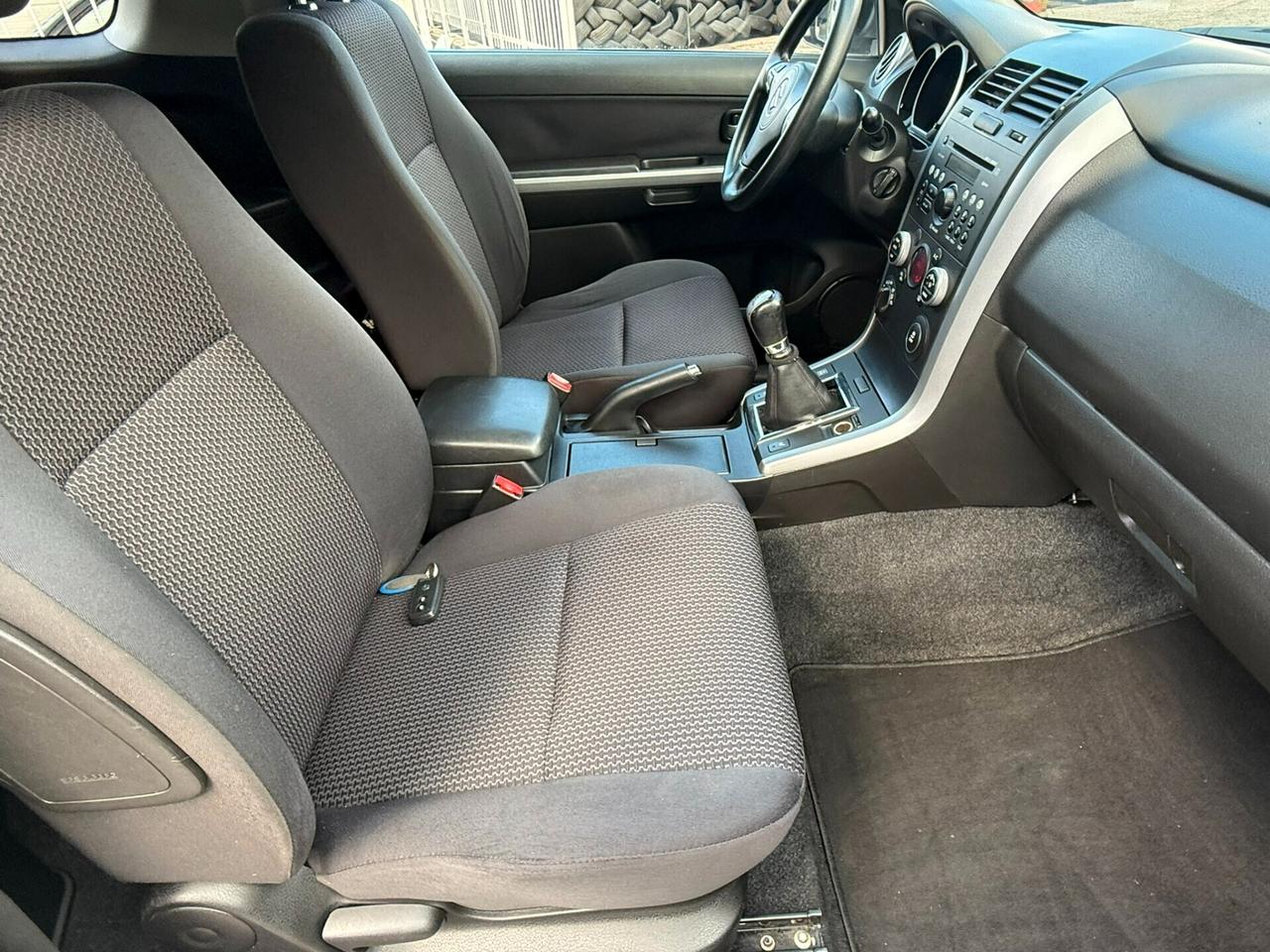 Suzuki Grand Vitara 1.9 DDiS 3p. Evolution Navi