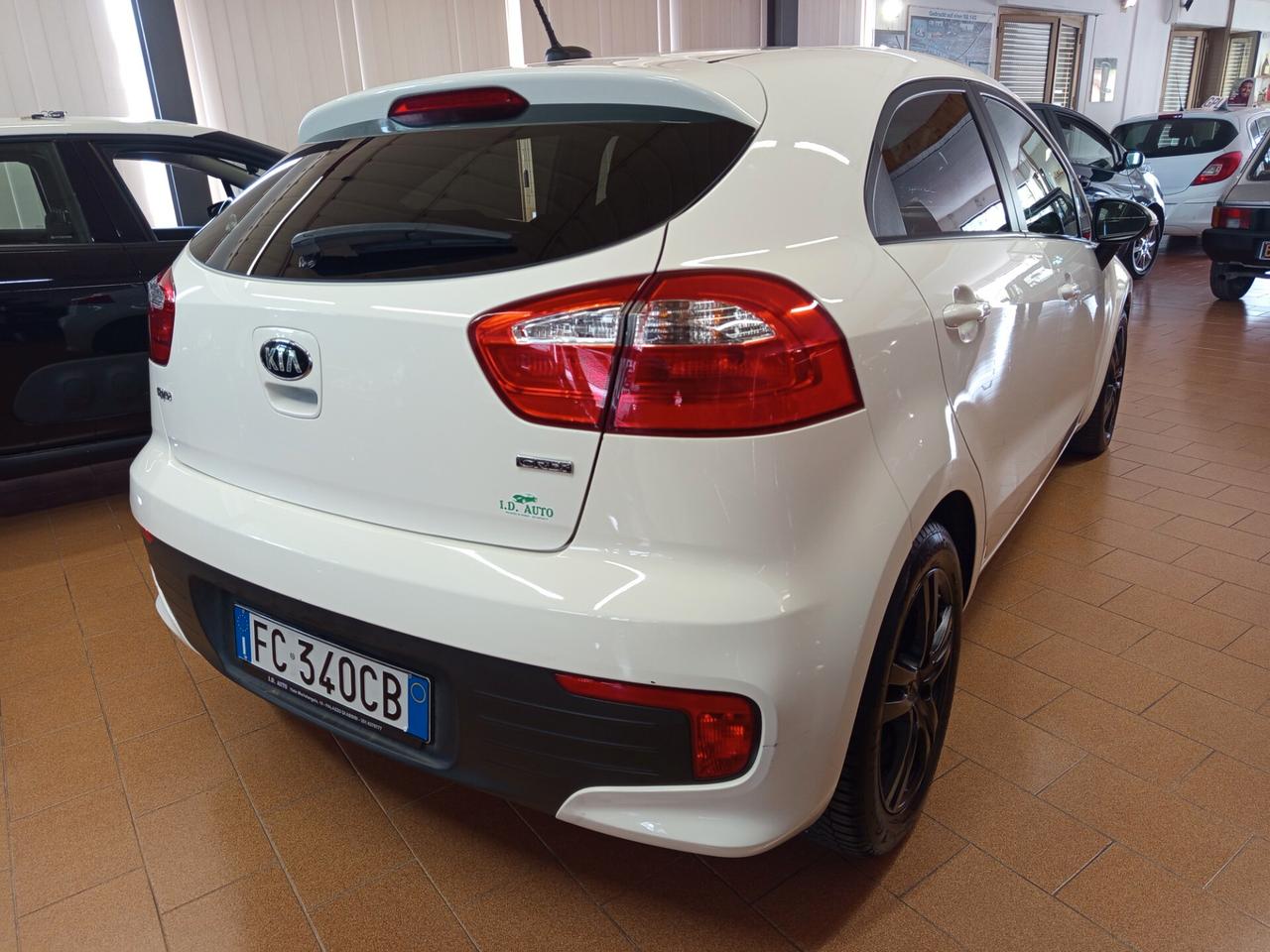 Kia Rio 1.1 CRDi 5p.S&S High Tech ok neopatentati